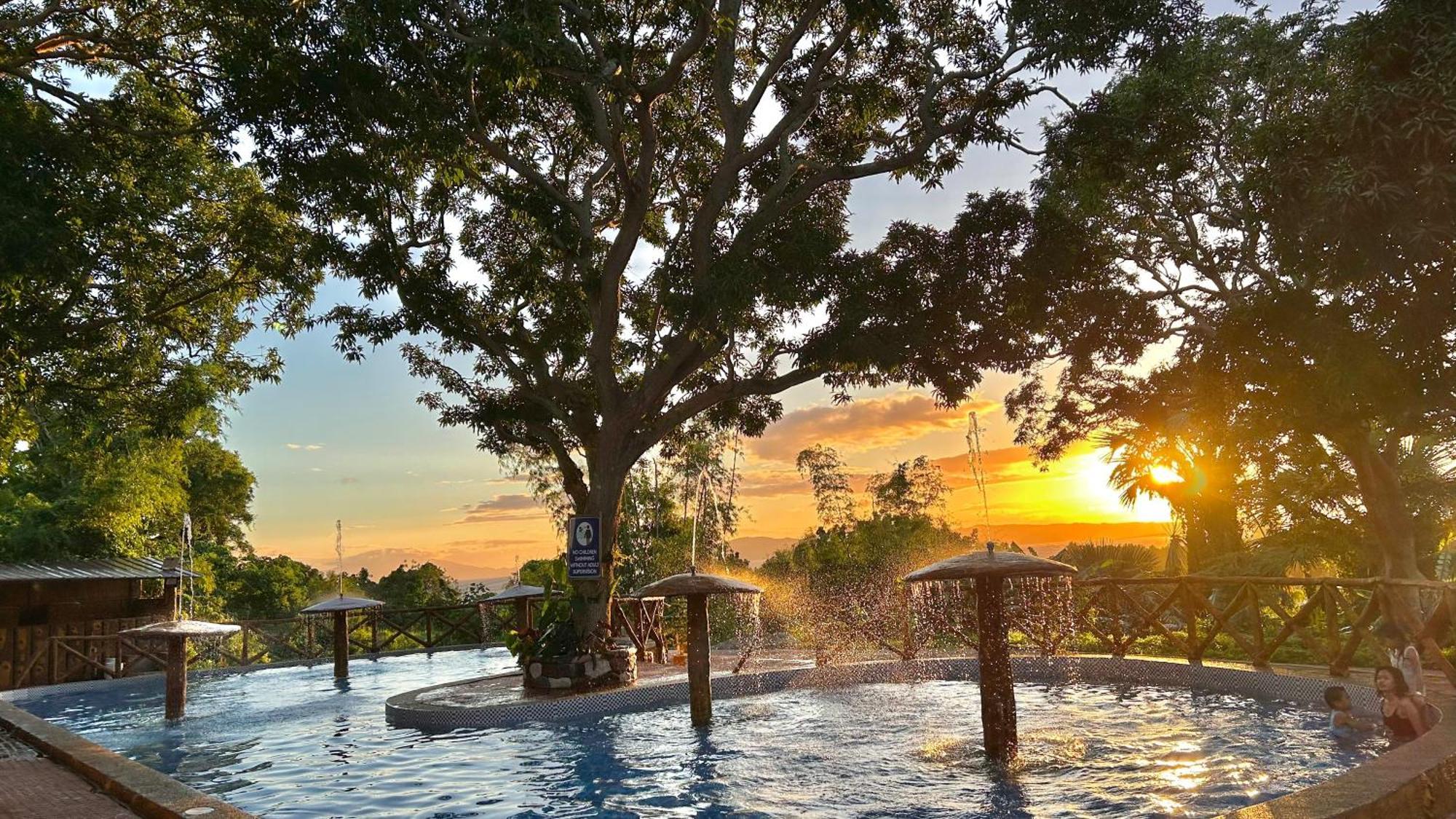 Santiago Private Resort Pililla Екстер'єр фото